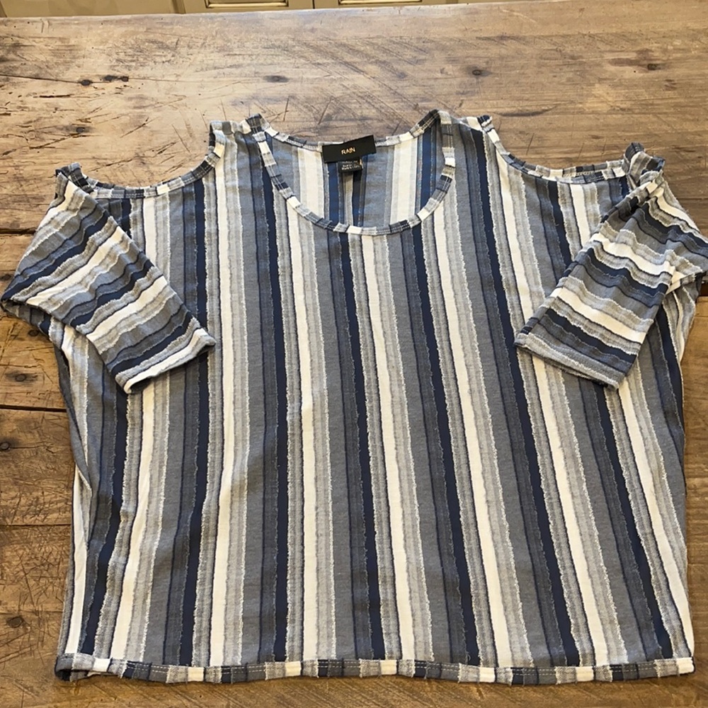 Very nice shoulder out striped shirt